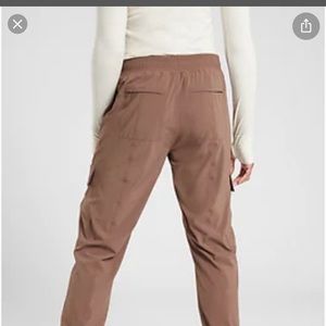 Athlete utility jogger - size 4